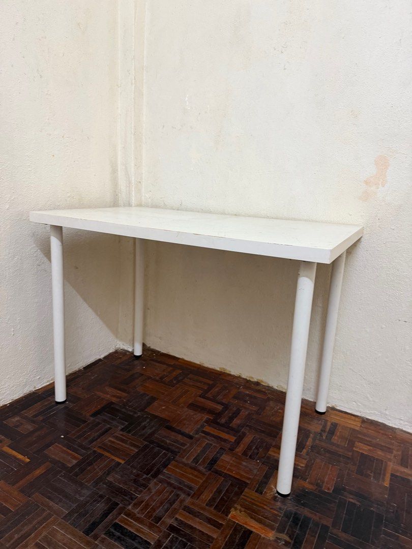 Ikea Study Table (Category: Tables & Sets) located in Shah Alam. Submitted by 3bulan (Listing ID 1355687921, Image 1). Description: COD only tq.