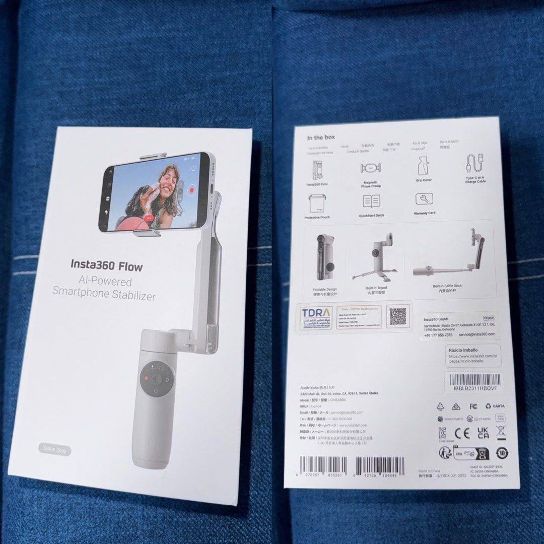 Insta360 Flow Standalone Smartphone Gimbal Stabilizer (Category: Other Gadgets) located in Manila. Submitted by avalone_ (Listing ID 1332238647, Image 2). Description: 〰️ Location: Malate, Manila 〰️ Can do meet up around La Salle Taft or Lalamove 〰️ Payment: Gcash/Cash.