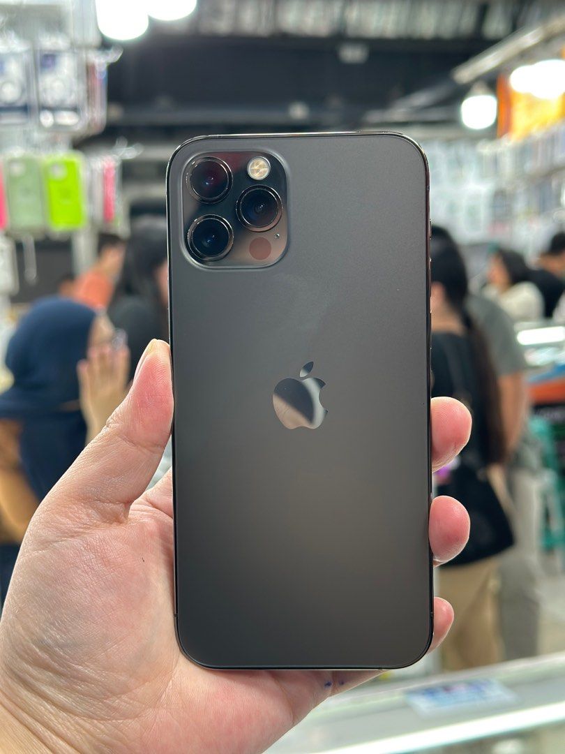 iphone 12 pro 256gb smartlock (Category: iPhone 12 Series) located in San Juan City. Submitted by jalailahmamosaca (Listing ID 1355738613, Image 1). Description: iphone 12pro 256gb smartlock 95bh no issue no dents inclusion case tempered box Open for COD/COP + SF Manila area (sameday delivery) Province area (via LBC) required DP to avoid cancellations Physical store: Greenhills Shopping Center, 2ndfloor Contact#: 09125890826 Page:lailahgedgetshop