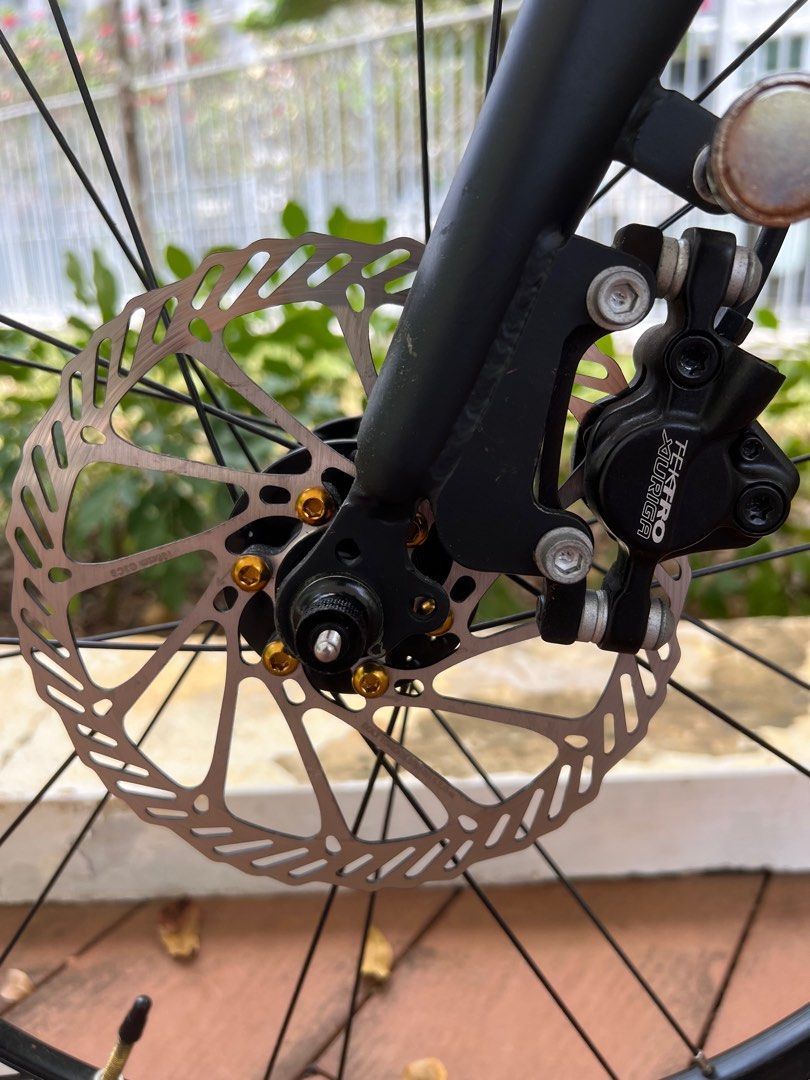 Java Zelo Foldable Bicycle (Category: Bicycles) located in Singapore. Submitted by seeheong (Listing ID 1355710065, Image 4). Description: Java Zelo 2 Foldable bike. Fully modded. 1. Shimano Sora 9 Speed Shifter 2. Shimano Sora derailleur 3. Litepro 56T chain ring 4. Litepro crank set 5. Tektro Xuriga Hydraulic brake set 6. Litepro Carbon Handlebar 7. Litepro seat post 8. Ruituo RT 451 20” wheel set 9. Kenda Kwick Roller Tyres 10. Others #foldabl