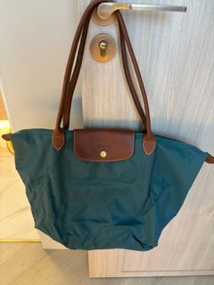 （分類：）位於 。 由 only.real 提交（商品編號 1355674266，圖片 1）。簡介： 。