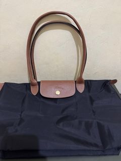 (Kategori: ) berada di . Dikirim oleh tinistuff (ID iklan 1355751412, Gambar 1). Deskripsi: .