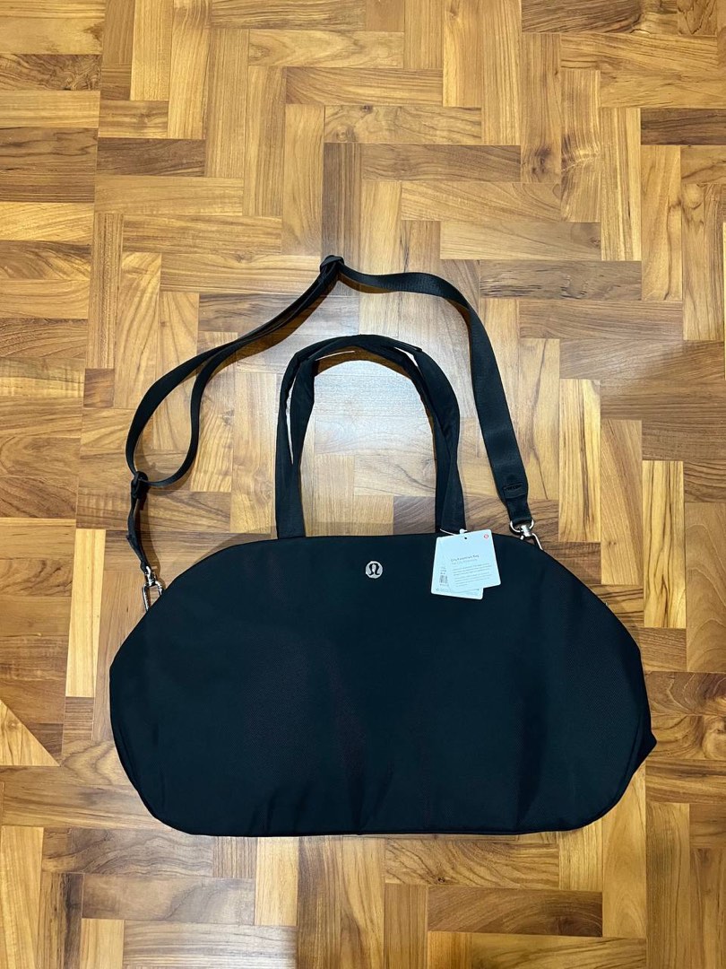 City Essentials Bag 25L