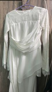 (Category: ) located in . Submitted by dinarewears (Listing ID 1355761856, Image 1). Description: .