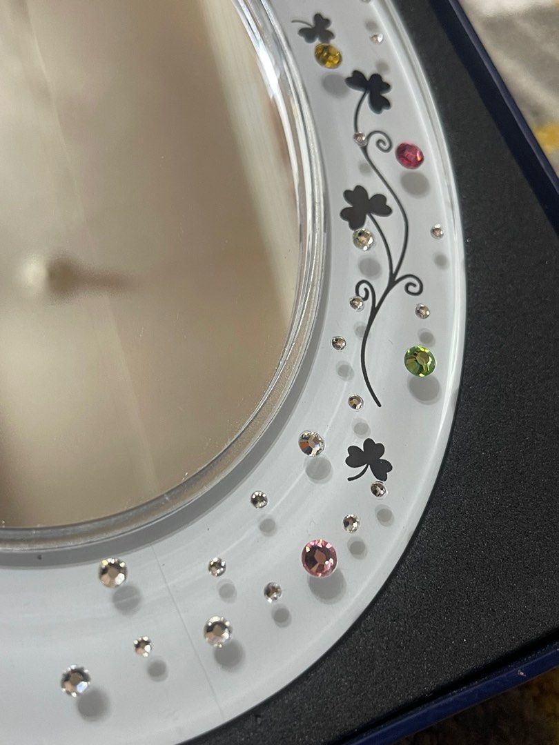Rare Swarovski Table Mirror (Category: Mirrors) located in San Fernando. Submitted by cheezielicious (Listing ID 1355820798, Image 3). Description: This is a very beautiful piece.. nakakapretty 😂 the only issue is the box, di na maganda but other than that, this still looks new….