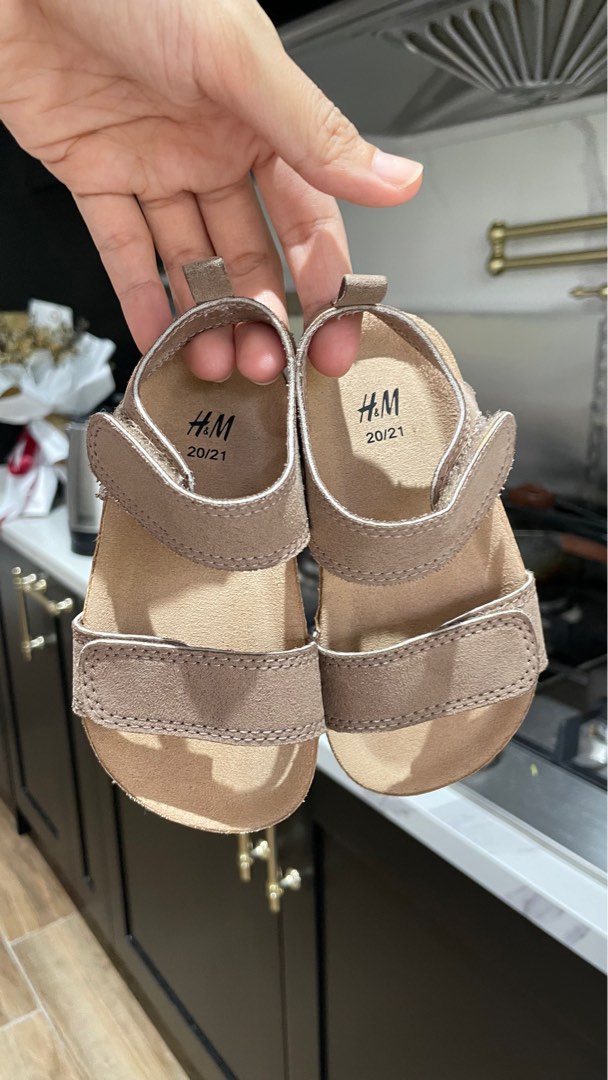 Sandle Kid - H&M, Babies & Kids, Babies & Kids Fashion on Carousell