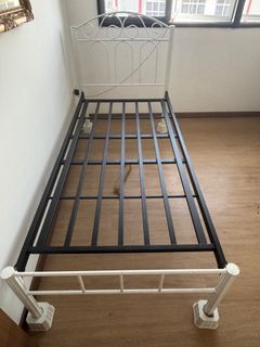 (Category: ) located in . Submitted by lilykat (Listing ID 1355654318, Image 1). Description: .