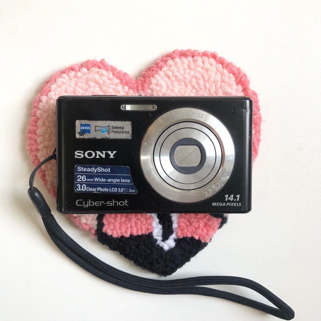 Sony Cybershot DSC-W550 (Black) (Category: Cameras) located in Santa Rosa. Submitted by digi.cam (Listing ID 1355743891, Image 1). Description: Sony Cybershot DSC-W550 (Black) 🖤 14.1mp ₱4,499 Honest issue: small dead pixel (does not affect the output) ✅ Flash is working ✅ Zoom in/out is working ✅ All buttons are working Inclusions: -`♡´- Unit -`♡´- SD card -`♡´- USB card reader -`♡´- pouch -`♡´- battery -`♡´- Universal clip charger 📷 Sample sho