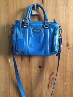 (Kategori: ) berada di . Dikirim oleh liaaria (ID iklan 1355690460, Gambar 1). Deskripsi: .