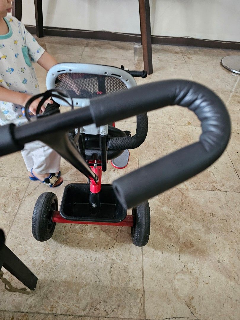 Stroller bike (Category: Strollers) located in Manila. Submitted by un.hoarding.momma (Listing ID 1355695320, Image 2). Description: Stroller bike lightly used for toddlers 1-3yrs old with safety belt READ FIRST, SAVE OUR TIME ❌️PASS SA BARAT, WILL NOT REPLY ❌️Scammer/s maryjoyy7378 aka. Mary Ann Tan will post her chat on all items for reference ❌️No Rushing ❌️Lalamove COD ✅️PAYMENT FIRST ONLY #2025declutter #toddlerbike #toddler 📍Location: 611 