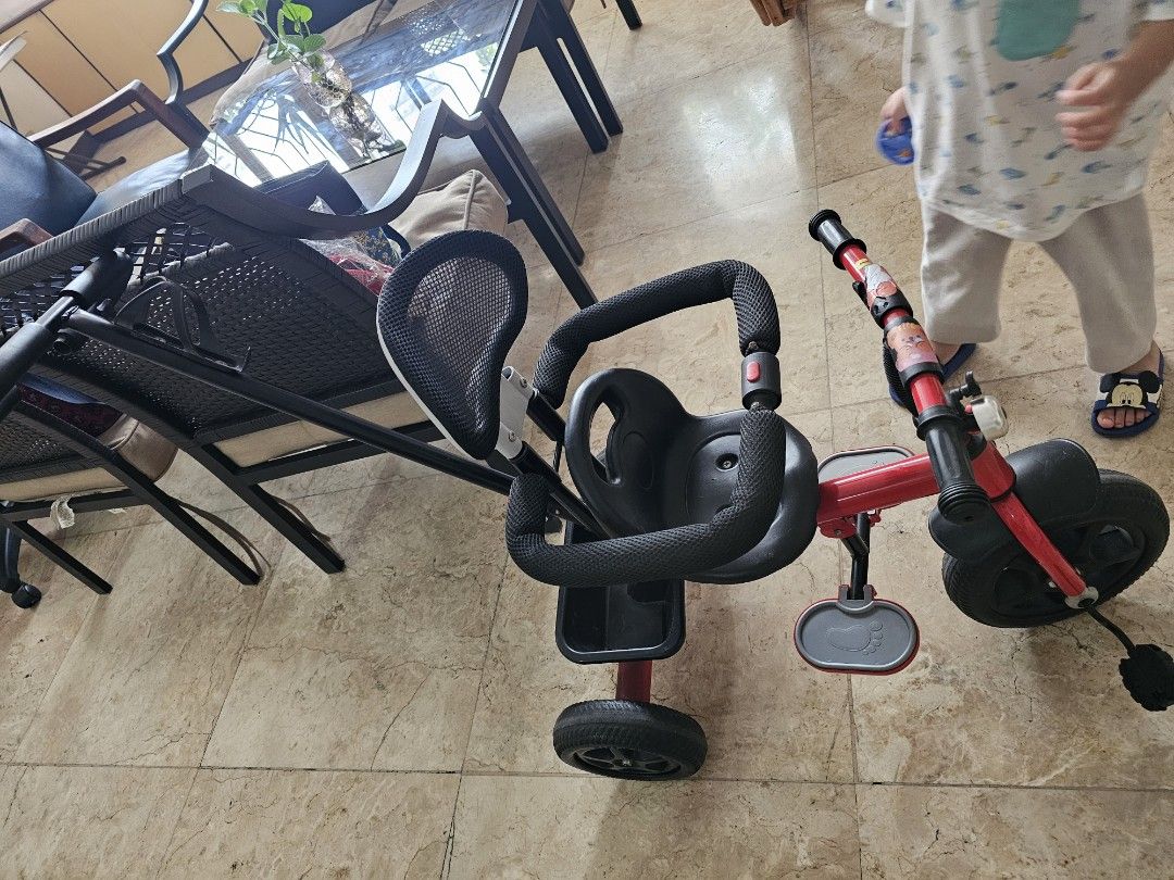 Stroller bike (Category: Strollers) located in Manila. Submitted by un.hoarding.momma (Listing ID 1355695320, Image 3). Description: Stroller bike lightly used for toddlers 1-3yrs old with safety belt READ FIRST, SAVE OUR TIME ❌️PASS SA BARAT, WILL NOT REPLY ❌️Scammer/s maryjoyy7378 aka. Mary Ann Tan will post her chat on all items for reference ❌️No Rushing ❌️Lalamove COD ✅️PAYMENT FIRST ONLY #2025declutter #toddlerbike #toddler 📍Location: 611 