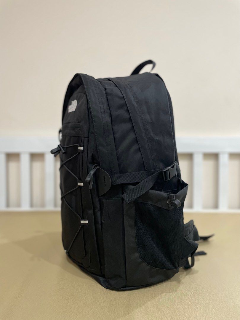 THE NORTH FACE Borealis 30L Backpack (Category: Backpacks) located in Davao. Submitted by RHThriftShop (Listing ID 1355818498, Image 3). Description: The North Face 30L Backpack 30 liters brand new w/o receipt 2,600 free shipping message me for more details.