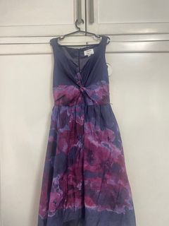 (Category: ) located in . Submitted by wardrobelele (Listing ID 1355789473, Image 1). Description: .