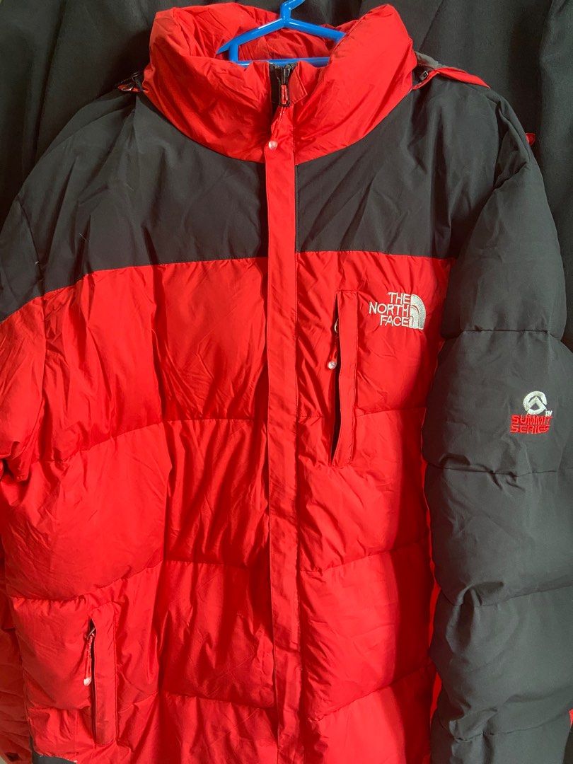 Winter Jacket (Category: Coats, Jackets and Outerwear) located in Ipoh. Submitted by sunootop1a (Listing ID 1355719432, Image 1). Description: -used once -can withstand freezing temp -provided with a bag to put jacket inside pm first before buy RM65 exc postage.