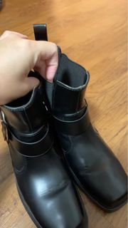 (Category: ) located in . Submitted by ameliaagnes (Listing ID 1355762004, Image 1). Description: .
