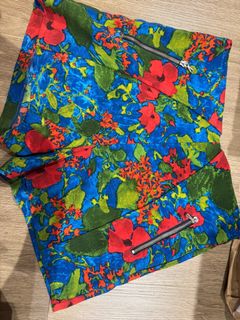 (Category: ) located in . Submitted by yellow_hipo (Listing ID 1355707351, Image 1). Description: .