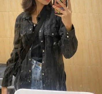Zara unisex soft denim button down black longsleeve (Category: Longsleeves) located in Malabon City. Submitted by ze_taaaa (Listing ID 1355759630, Image 1). Description: soft denim fabric rfs: decluttering size: small to medium length: 24 inches mop: gcash.