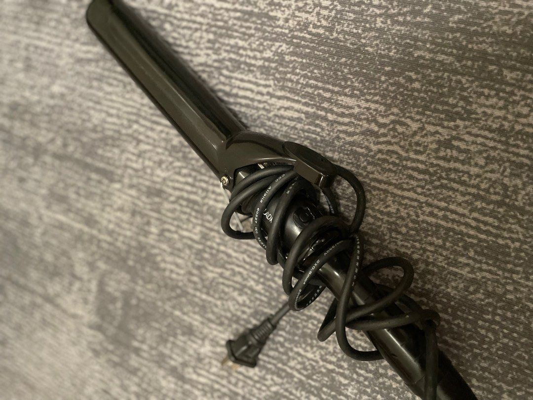 25MM Hair Curler (Category: Hair) located in Antipolo. Submitted by kikayfindsph (Listing ID 1357537202, Image 3). Description: 25mm Hair Curler Original Price: 1,699.