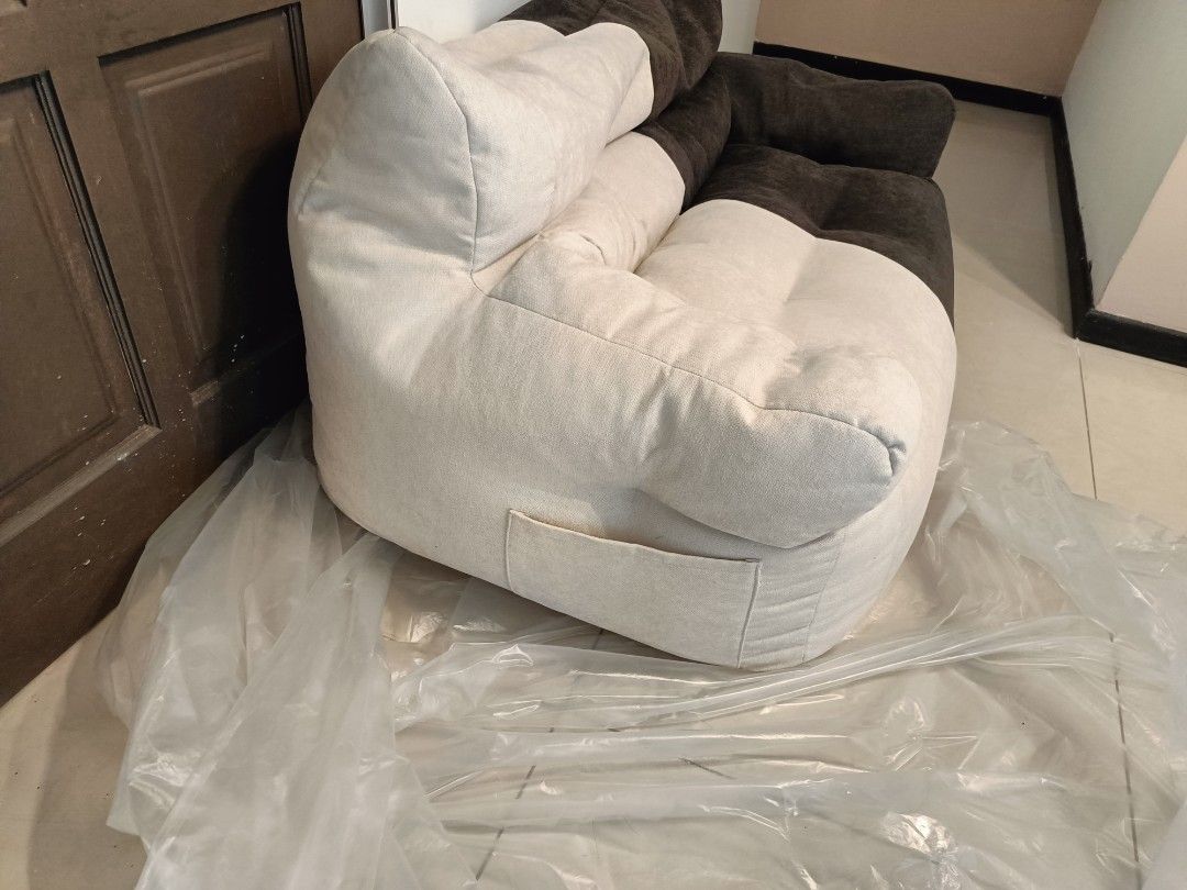 Bean Sofas (Category: Sofas) located in Batu Caves. Submitted by trloww (Listing ID 1357589527, Image 3). Description: Pick up at rawang. Price still can negotiate..