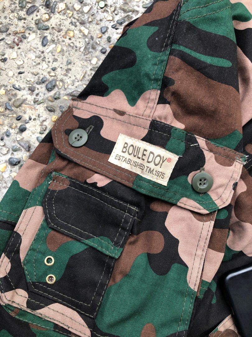 boule doy camouflage cargo shorts (Category: Shorts) located in Manila. Submitted by kalinumerouno (Listing ID 1357468912, Image 3). Description: .