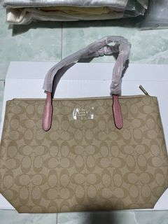 (Category: ) located in . Submitted by lovescarf.best (Listing ID 1357569232, Image 1). Description: .