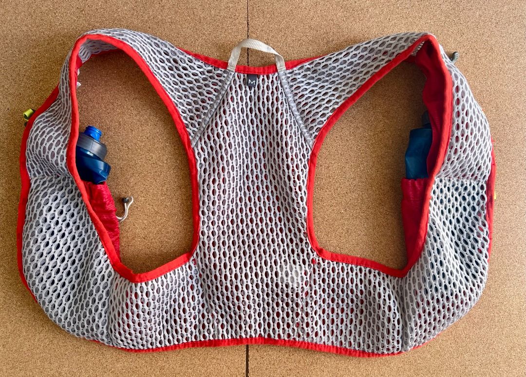 CAMELBAK Nano - Running Vest 17oz (Category: Hiking & Camping) located in Taguig. Submitted by LessThan (Listing ID 1357427856, Image 3). Description: CamelBak Nano Vest 17 oz Quick Stow Flask Hydration Pack x2 Crimson Red/Lime Punch Medium --- Been used in trail running session. Good condition and still no damages sa tela/accessories/buckles With 2 hydroflask, but lost cover sa suction nozzle. Decluttering/consolidating my personal belongings. N