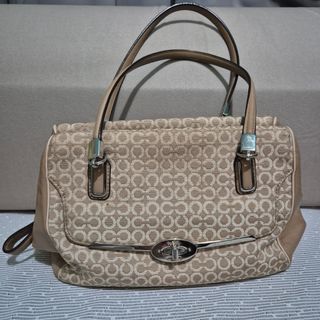 (Category: ) located in . Submitted by ps_baglover (Listing ID 1357417047, Image 1). Description: .