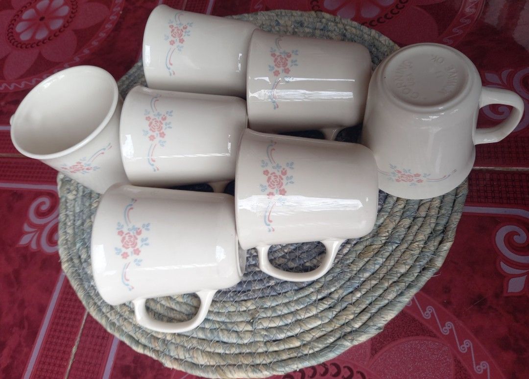 CORNING USA MUG (Category: Coffee & Tea Tableware) located in Manila. Submitted by clarisasan19348 (Listing ID 1357462343, Image 2). Description: CORNING USA MUG 8.5cm×9cm.