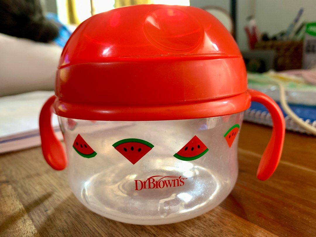 Dr. Brown’s snack cup (Category: Weaning & Toddler Feeding) located in Quezon City. Submitted by praise22 (Listing ID 1357418919, Image 1). Description: Seldom used Bought at 750 in SM Department Store.