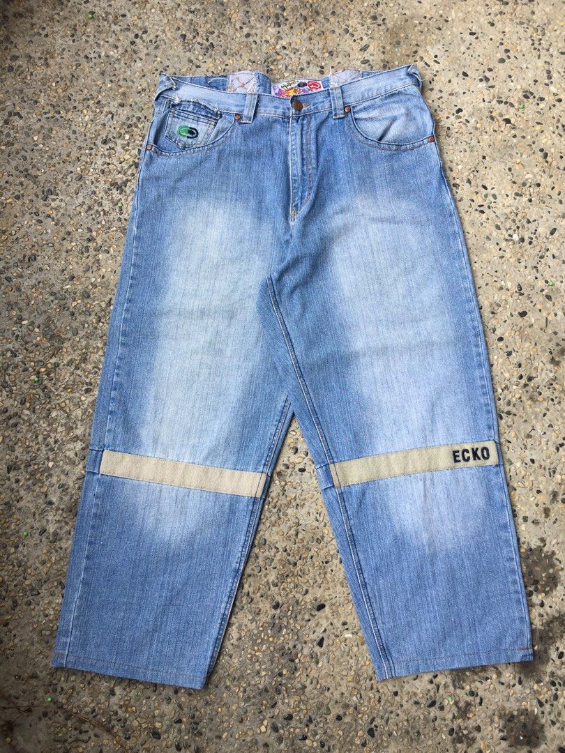 ecko unlt y2k baggy pants (Category: Jeans) located in Manila. Submitted by kalinumerouno (Listing ID 1357469528, Image 1). Description: .