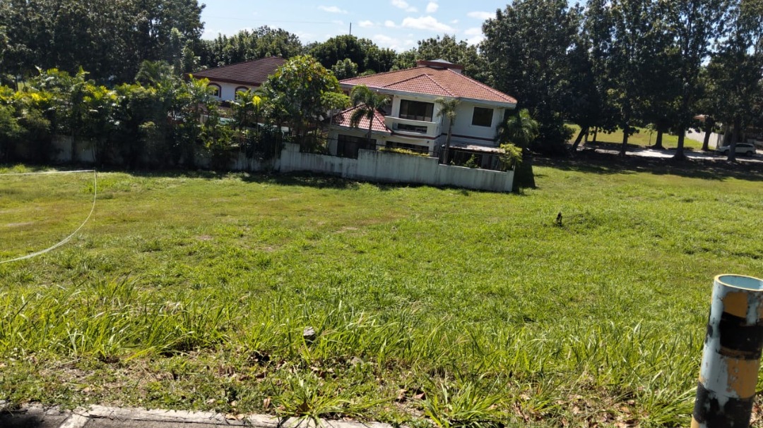 (Category: ) located in . Submitted by ImatchRealty_Kins (Listing ID 1357453387, Image 1). Description: .