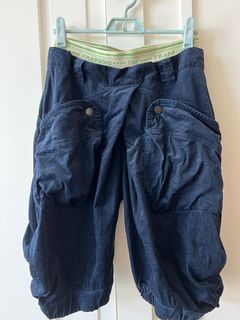 （分類：）位於 。 由 nicemoment 提交（商品編號 1357421290，圖片 1）。簡介： 。