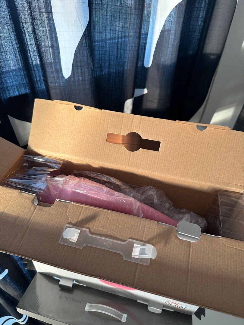 Gintell G-Vibo Massager (Category: Body Care) located in Bayan Lepas. Submitted by httpdons (Listing ID 1357590903, Image 3). Description: ✅ Still in good condition 9.7/10 ✅ Excluding shipping ✅ Selling to declutter.