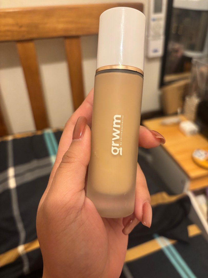 GRWM Radiance skin foundation (Category: Makeup) located in Cavite. Submitted by rarci23 (Listing ID 1357508986, Image 1). Description: Shade is almond. Bought this from GRWM store for 599. Used this only twice or thrice, almost full pa. No box na po, I already threw it away..