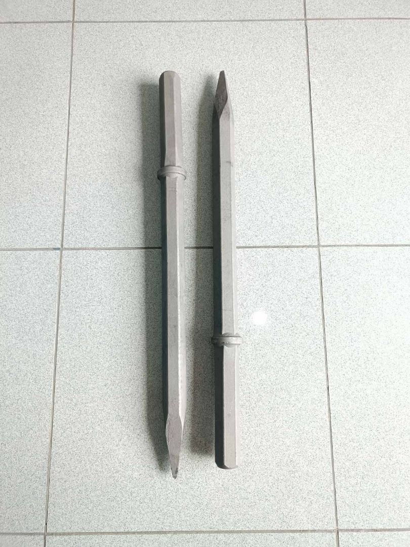Jack Hammer Moil Point (Category: Construction Tools & Equipment) located in Cavite. Submitted by lapuagjans96184 (Listing ID 1357441635, Image 2). Description: Hexagon Moil Point for TPB-60lbs and TPB-90lbs jackhammers Size 1 1/8" x 600 mm Minimum of 10pcs per purchase.