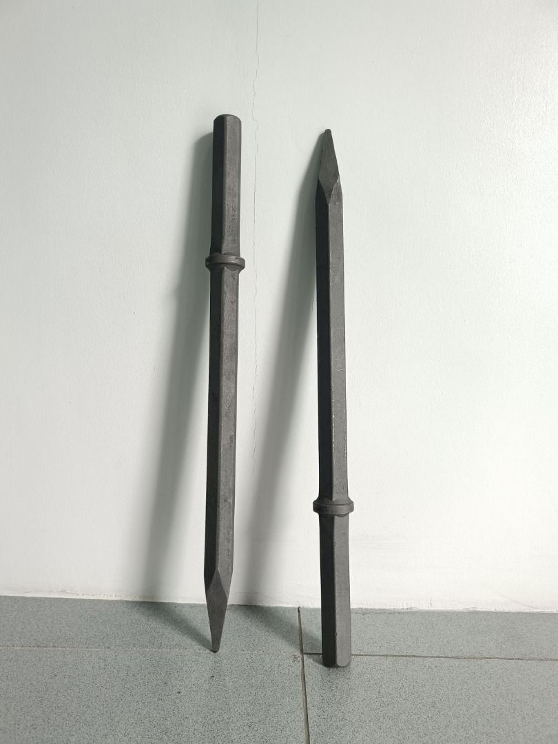 Jack Hammer Moil Point (Category: Construction Tools & Equipment) located in Cavite. Submitted by lapuagjans96184 (Listing ID 1357441635, Image 3). Description: Hexagon Moil Point for TPB-60lbs and TPB-90lbs jackhammers Size 1 1/8" x 600 mm Minimum of 10pcs per purchase.