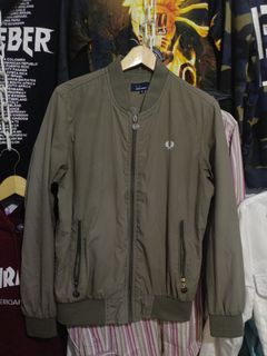 (Kategori: ) berada di . Dikirim oleh fthreetstore (ID iklan 1357445645, Gambar 1). Deskripsi: .