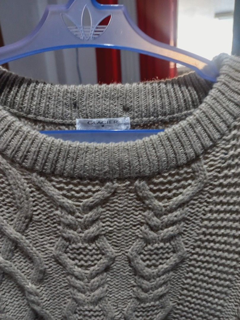 Knitted Thick sweater for autumn/winter (Category: Longsleeves) located in Taguig. Submitted by kittykira (Listing ID 1357440624, Image 3). Description: knitted thick sweater bought in jpan.