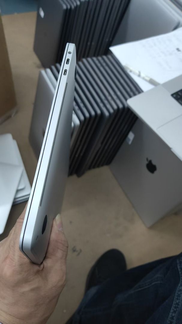 M1 MACBOOK PRO (2021 ) LIQUID XDR DISPLAY 16 INCH (Category: Laptops & Notebooks) located in Pasay City. Submitted by janrickz (Listing ID 1357524561, Image 3). Description: M1 MACBOOK PRO (2021 ) LIQUID XDR DISPLAY 16 INCH 🔹️16GB 🔹️512SSD 🔹️CYCLE COUNT: 6-200 ✅️APPS INSTALLED ✅️READY TO USED ✅️MAC OS SEQUOIA ✅️INCLUSIONS: 📍UNIT ITSELF 💻 📍CHARGER🔌.
