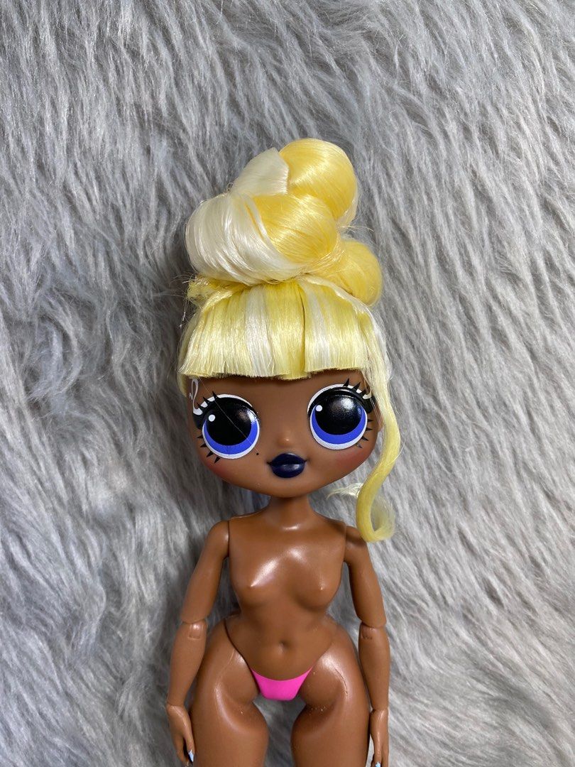 Lol OMG Doll Melrose nood (Category: Kids Toys) located in Mandaluyong City. Submitted by istuper (Listing ID 1357494879, Image 2). Description: For sale Doll only (Brand New never pa na play and displayed) .