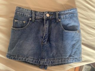 (Category: ) located in . Submitted by maesbranded (Listing ID 1357472659, Image 1). Description: .