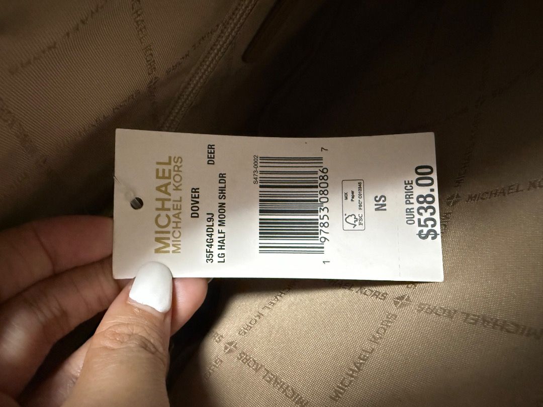 MK Dover Half Moon Shoulder Bag (Category: Luxury Bags & Wallets) located in Los Banos. Submitted by cailawas (Listing ID 1357408085, Image 3). Description: Unused with tag Half Moon Shoulder Bag.