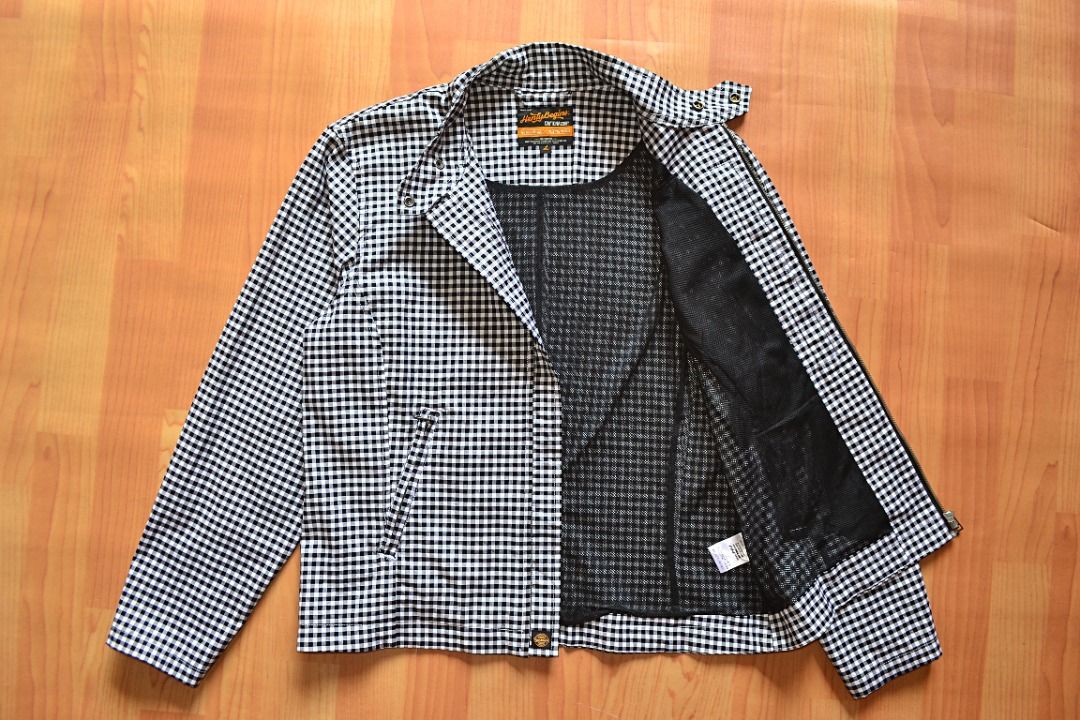 Moto Jacket by Daytona Co (Category: Coats, Jackets and Outerwear) located in Baguio. Submitted by RacksToTheFuture (Listing ID 1357445675, Image 2). Description: Size Large Henly Begins Cafe Racer Jacket.