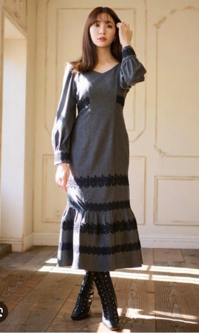 Multi Lace Wool-Blend Mermaid Dress -gray #snidel #herlipto 