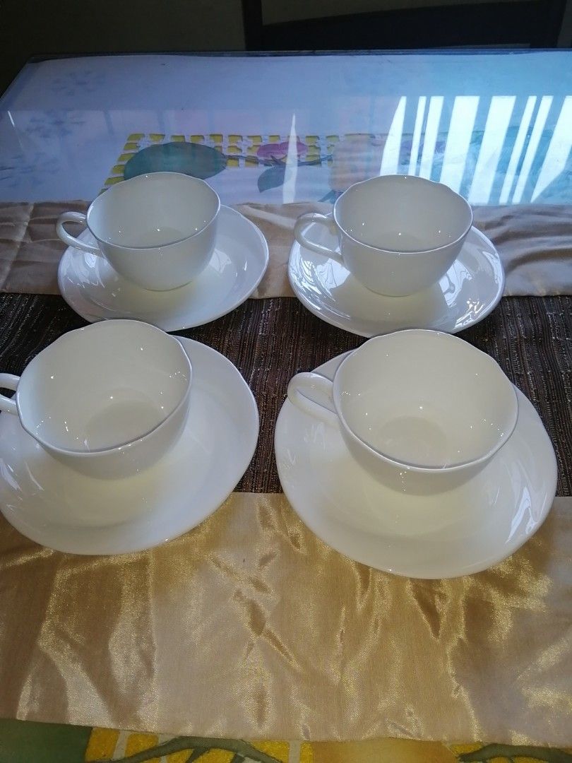 NORITAKE BONE CHINA JAPAN (Category: Coffee & Tea Tableware) located in Liloan. Submitted by aidolcapz88 (Listing ID 1357540838, Image 1). Description: Take all 4 duos Cups & Saucers...
