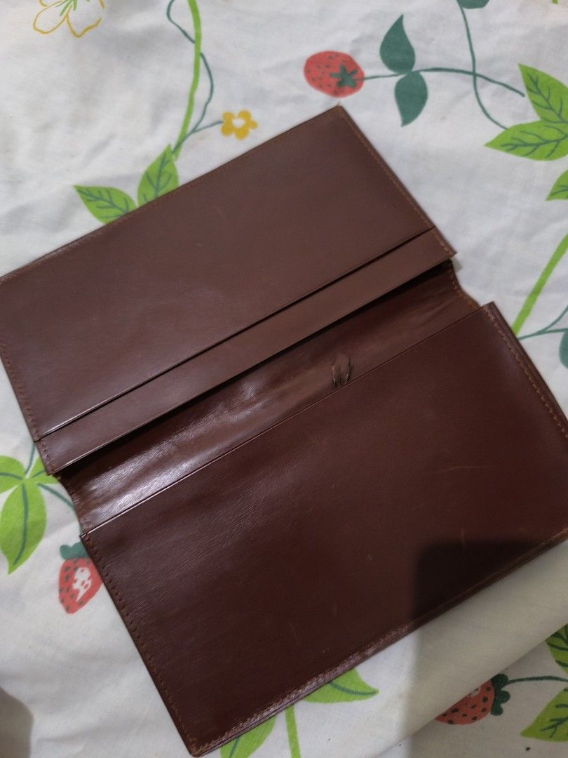 Passport holder genuine crocodile (Category: Luxury Bags & Wallets) located in Cebu City. Submitted by cloverseven23 (Listing ID 1357514360, Image 2). Description: .