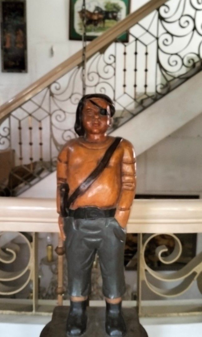 *NEGOTIABLE* Vintage Decor Pirate Boy (Category: Other Home Decor) located in Paranaque City. Submitted by niustar (Listing ID 1357419600, Image 2). Description: Antique Decor Pirate Boy DIMENSION DETAILS: Width = 8" Lenth = 6.25" Height = 22" DEAL METHOD: Pick-Up On Site (Helper Needed & Shoulder by Buyer) *DETAILED SHOTS OF THE ITEM CAN BE REQUEST*.
