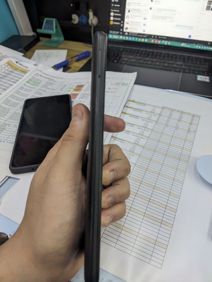POCO M3 Black 4gb Ram 128gb storage (Category: Xiaomi) located in San Juan City. Submitted by monstercombi (Listing ID 1357460363, Image 3). Description: Lightly used Poco M3 Black with 4gb ram and 128gb storage With box, no charger and cable Includes sim ejector pin Placed a case since day one. No damage on phone. Only used inside office. It is not brought outside..