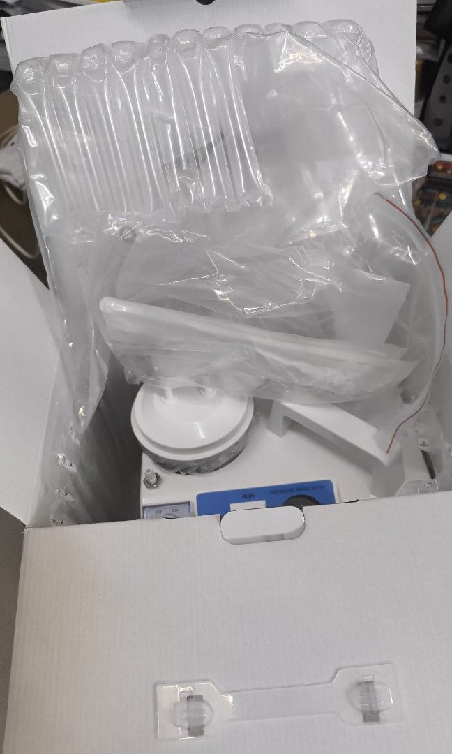 Portable Suction Machine (Category: Medical Supplies & Tools) located in Manila. Submitted by theunoshop (Listing ID 1357477896, Image 2). Description: .