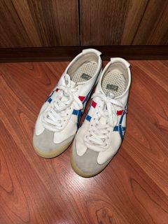 (Category: ) located in . Submitted by __prelovedbyhm (Listing ID 1357565427, Image 1). Description: .